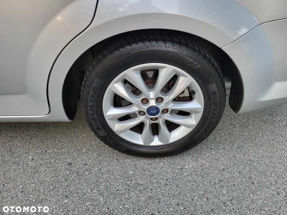 Ford Mondeo - 22