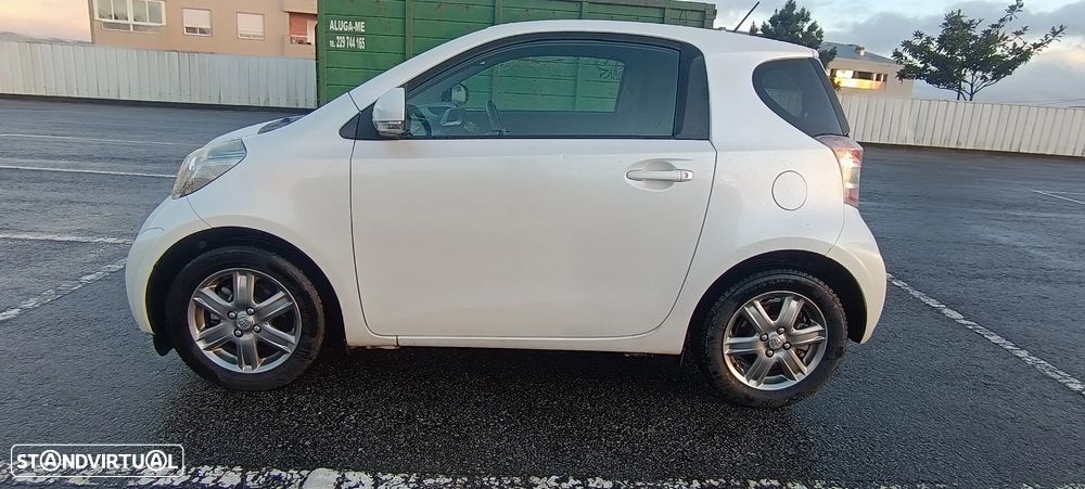 Toyota iQ 1.4 D-4D 2 EP+NAVI+Bluetooth - 3