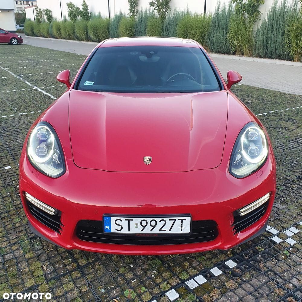 Porsche Panamera GTS - 4