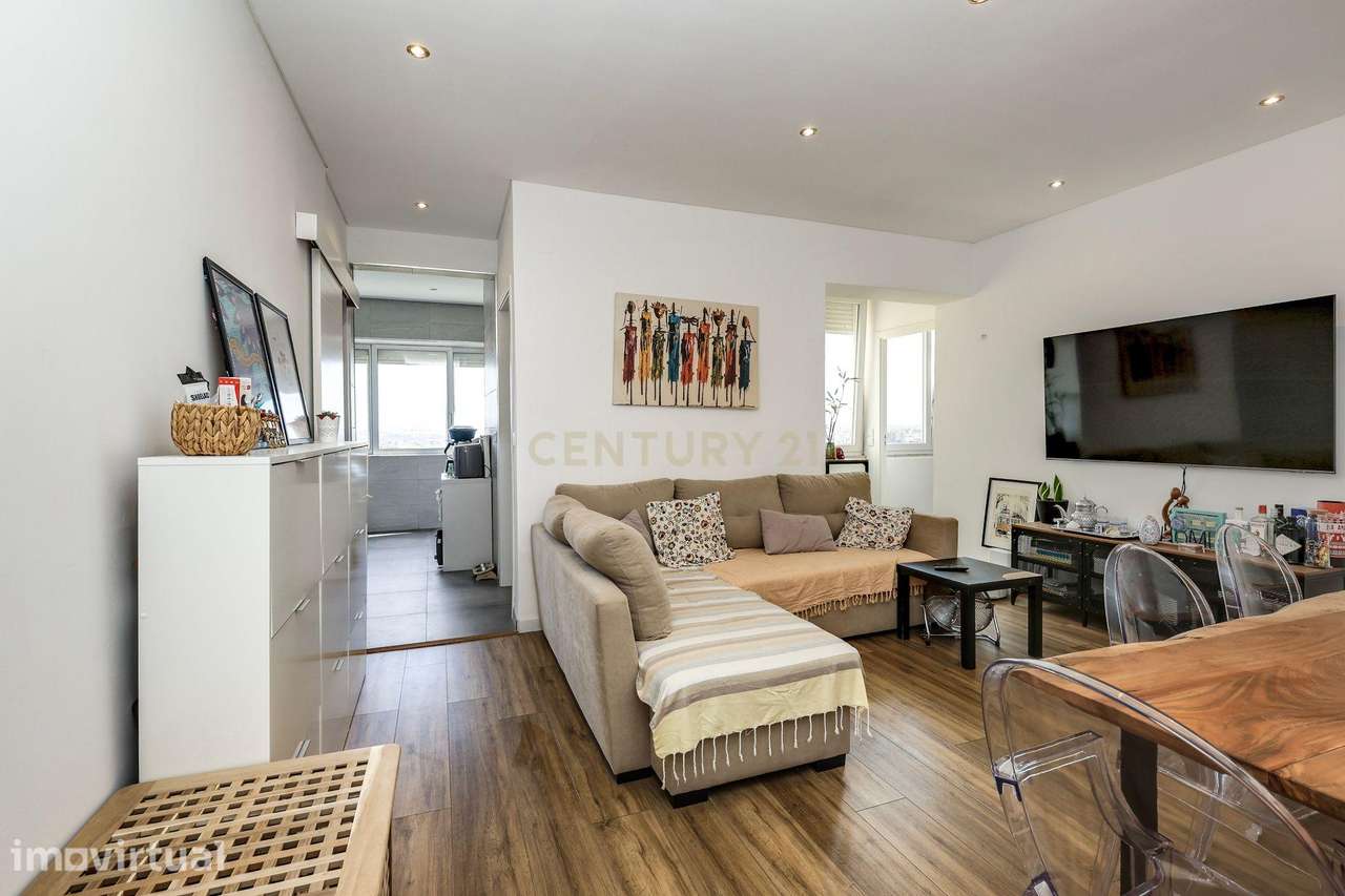 Apartamento T2 Remodelado a poucos minutos da Estação da Reboleira - Grande imagem: 5/28