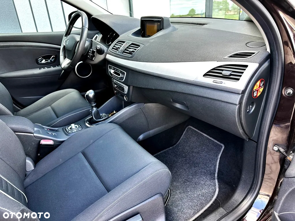 Renault Megane Grandtour TCe 130 Luxe - 16
