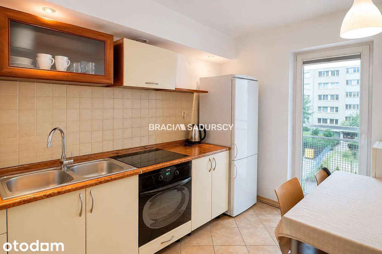 2 pok (oddzielne) 34m2 blisko centrum z garażem