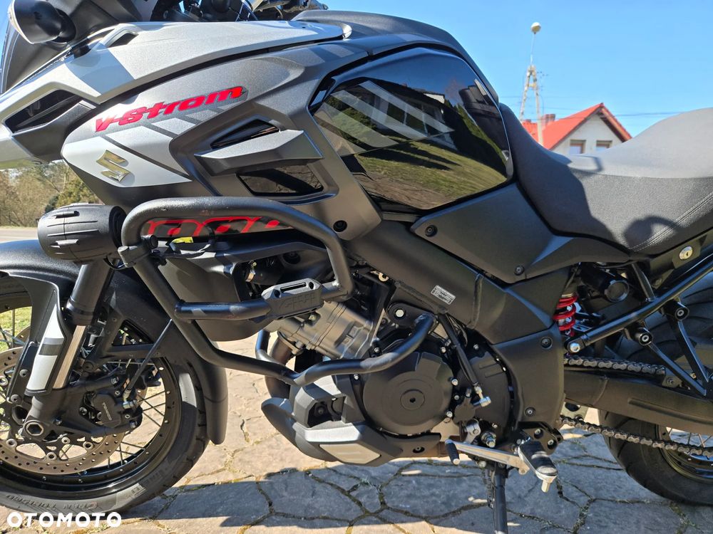 Suzuki V-STROM - 13