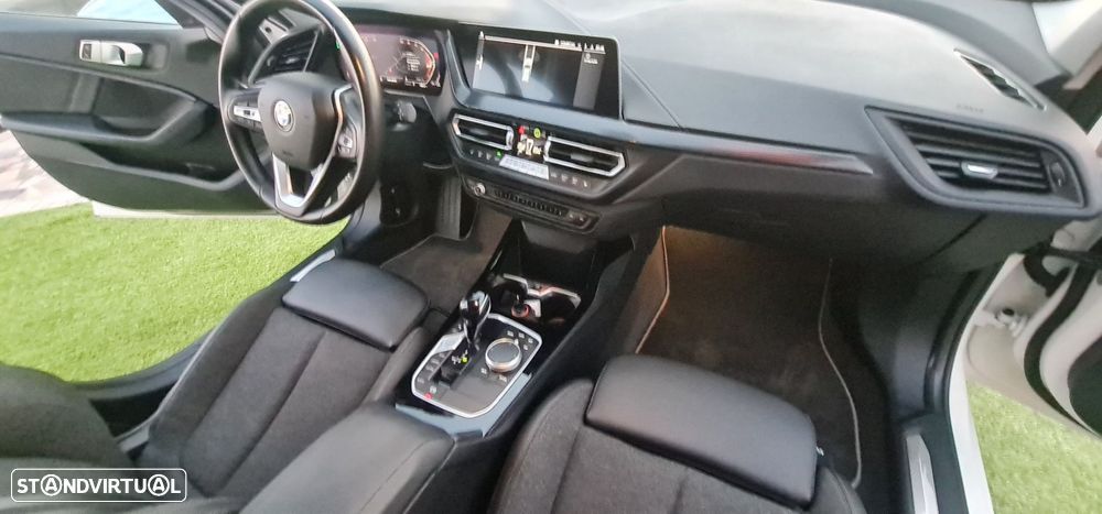 BMW 118 d Aut. Sport Line - 25