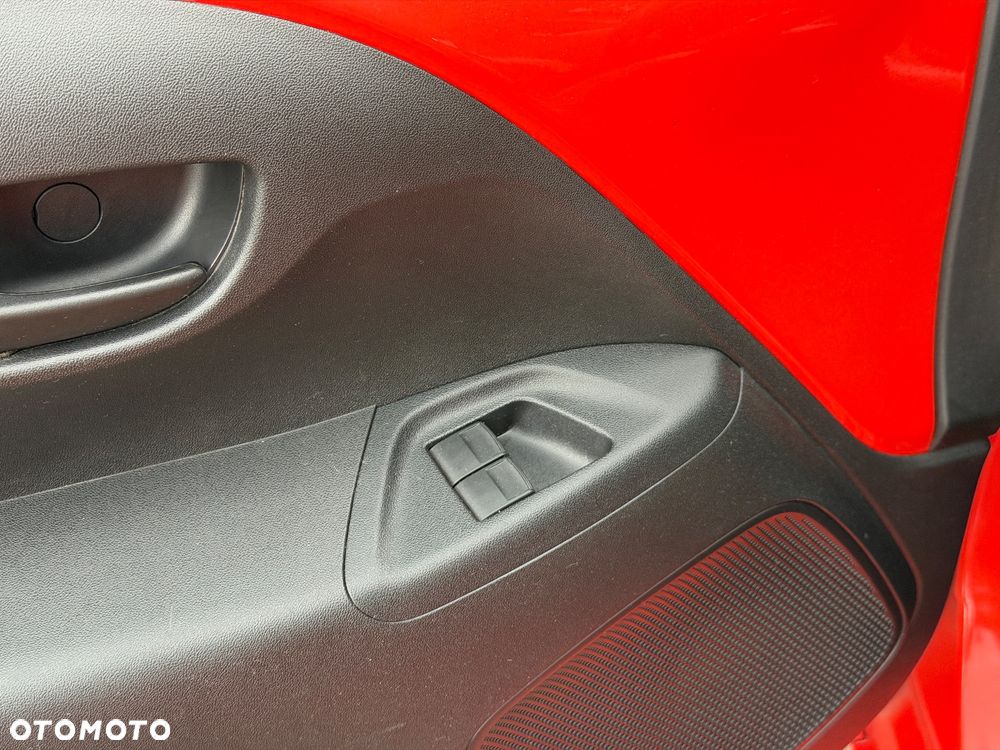 Toyota Aygo x-clusiv - 34