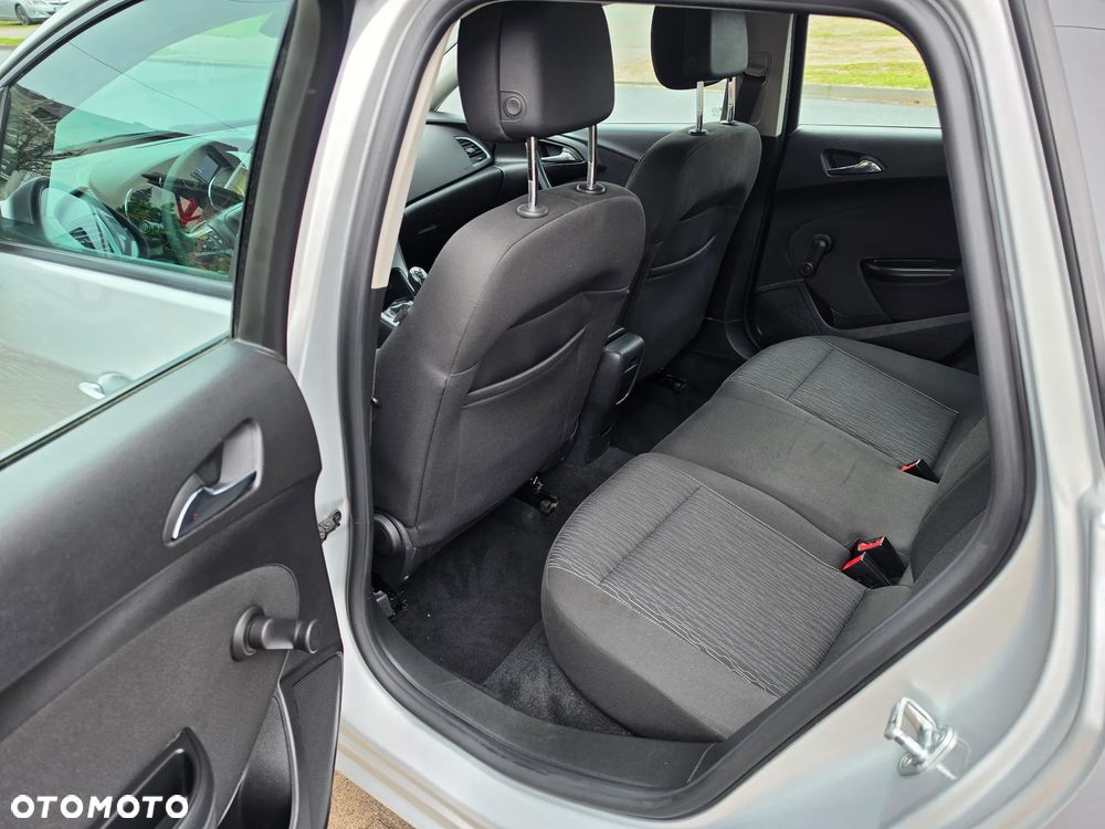 Opel Astra 1.6 D Start/Stop Business - 7