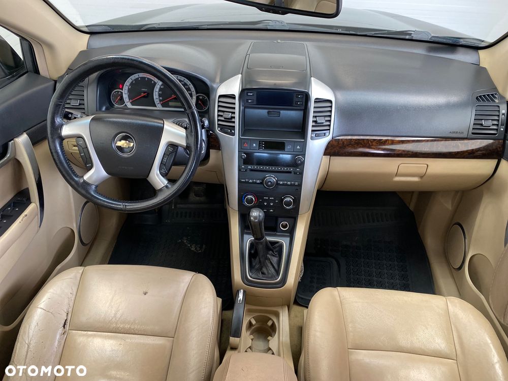 Chevrolet Captiva 2.0 d High - 11