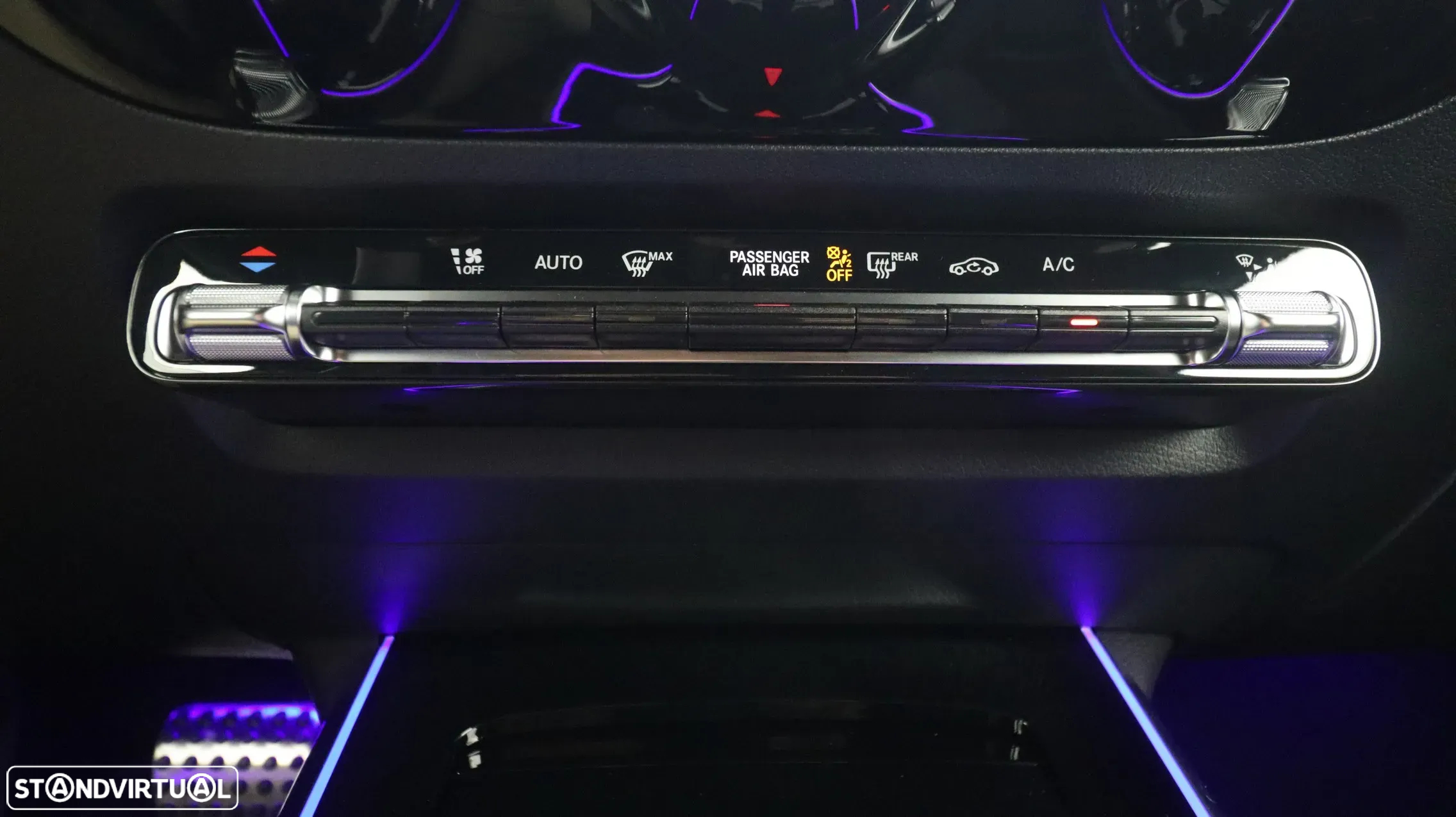 Mercedes-Benz GLA 180 d AMG Line - 22