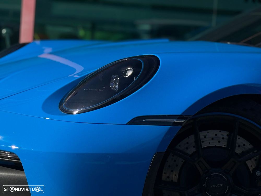 Porsche 911 Série F - 10