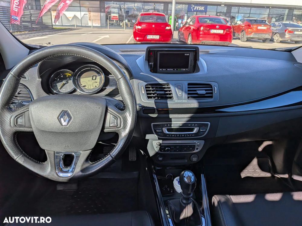 Renault Megane ENERGY dCi 110 Start & Stop Bose Edition - 8