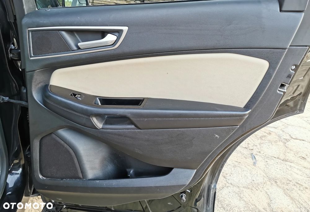 Ford Edge - 17