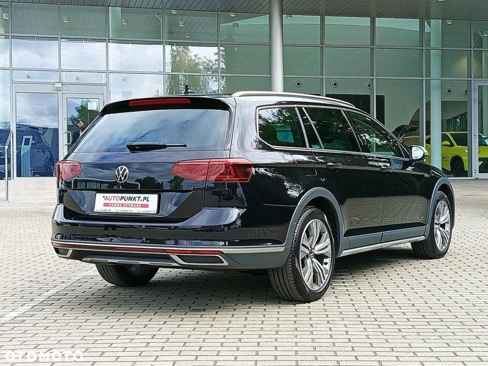 Volkswagen Passat - 5
