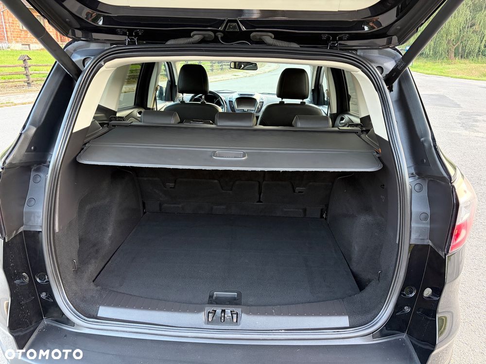 Ford Kuga 2.0 TDCi 2x4 Titanium - 37