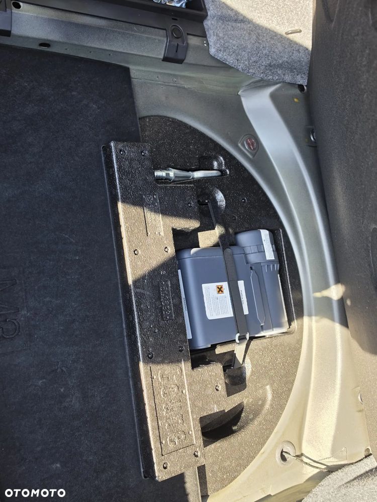 BMW M3 Standard - 14