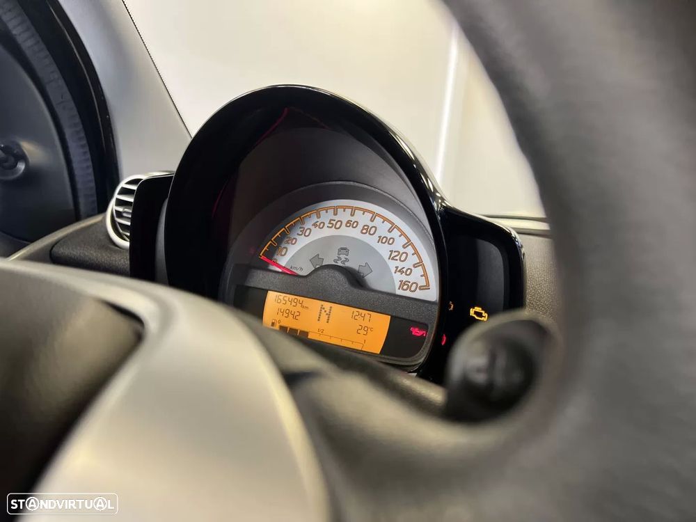 Smart ForTwo Coupé 1.0 mhd Passion 71 Softouch - 33