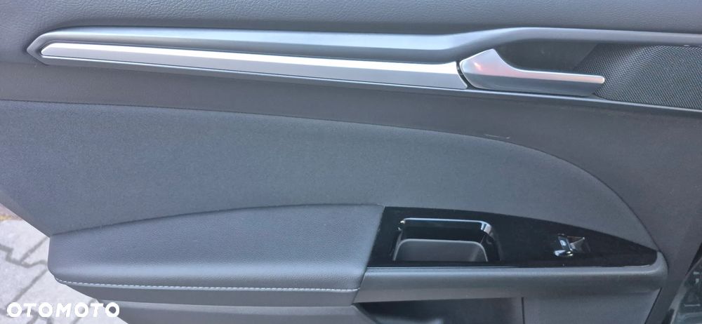 Ford Mondeo - 18