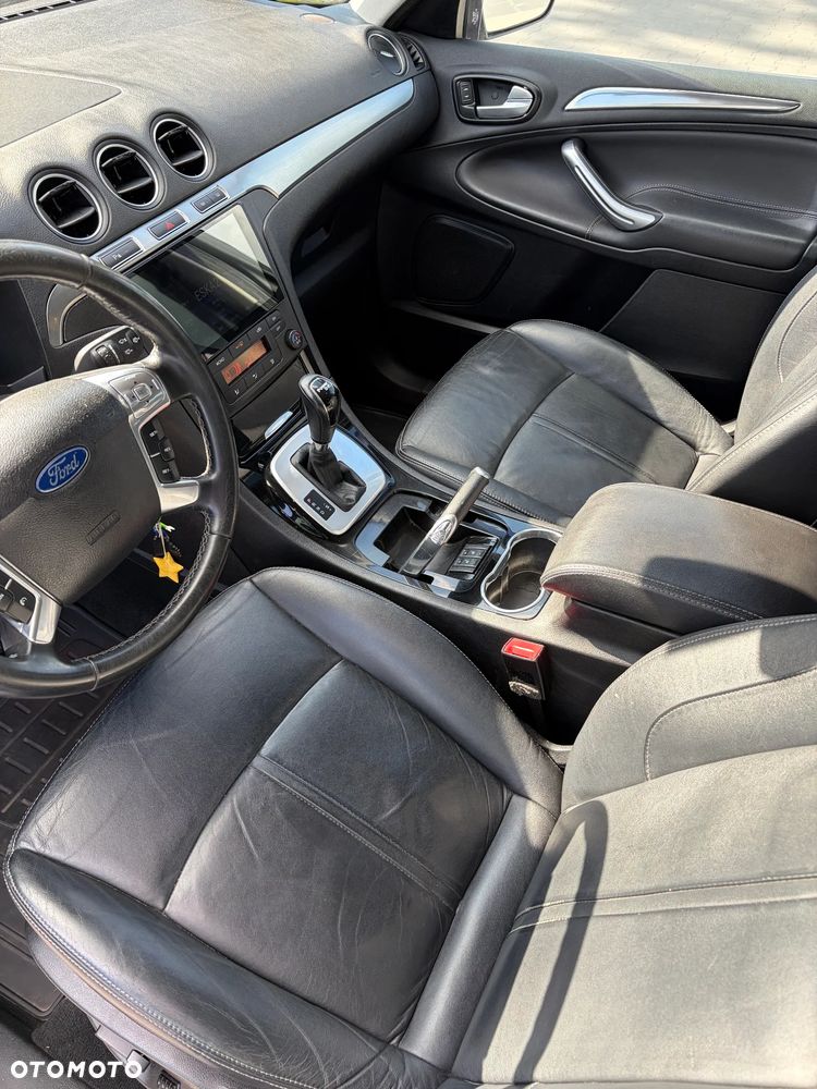 Ford S-Max - 9