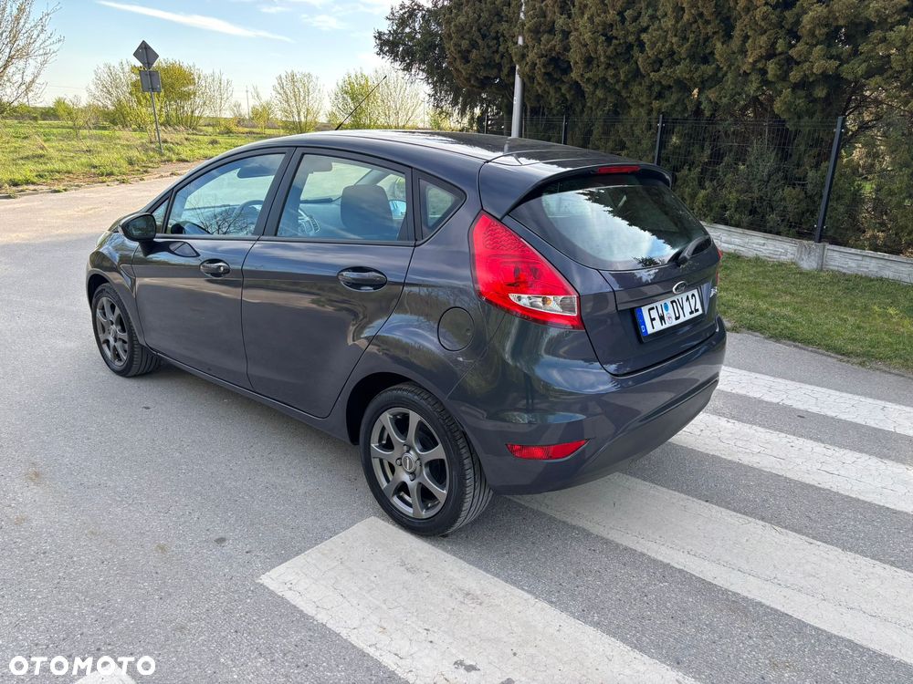 Ford Fiesta 1.25 Champions Edition - 25