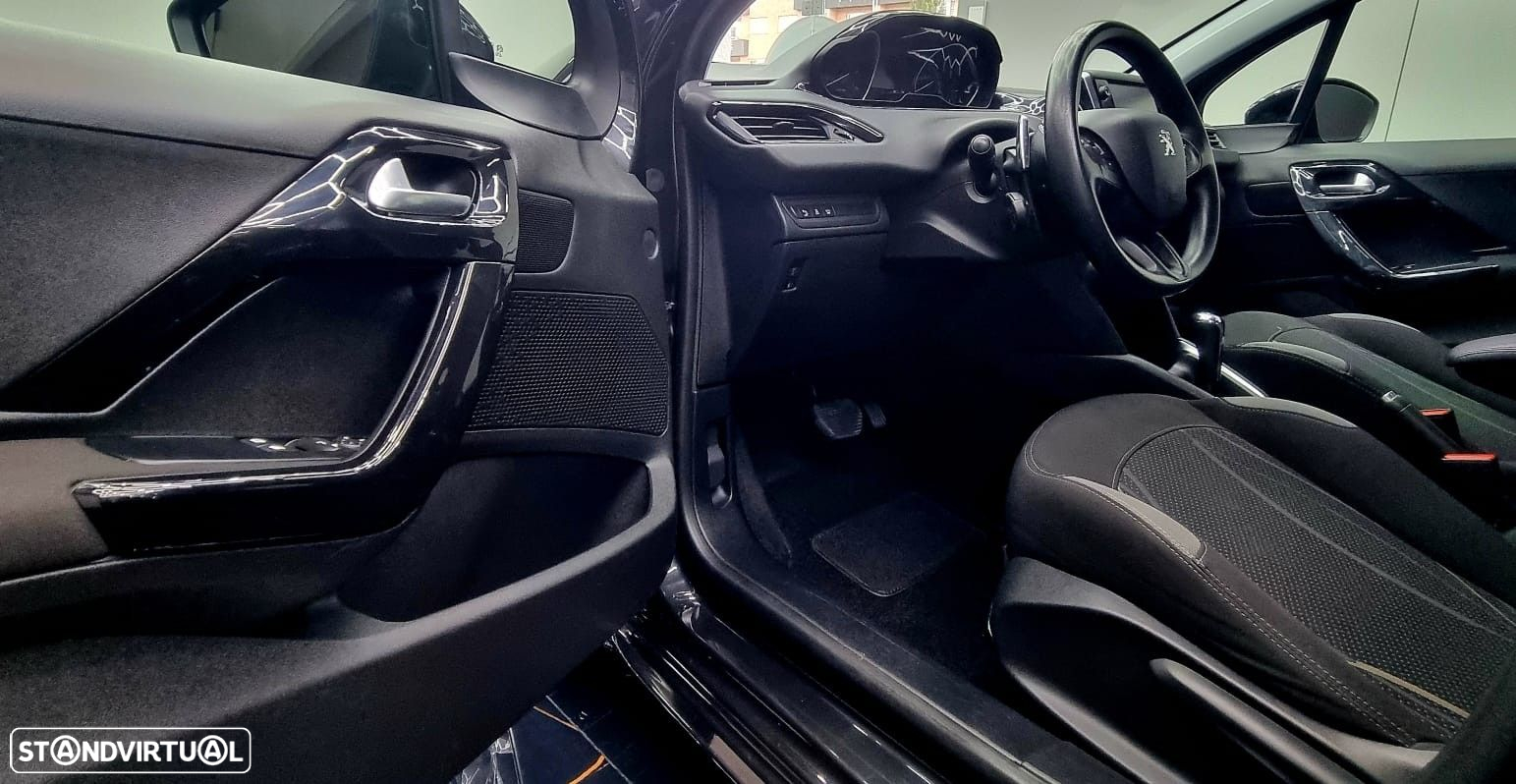 Peugeot 208 1.4 HDi - 5
