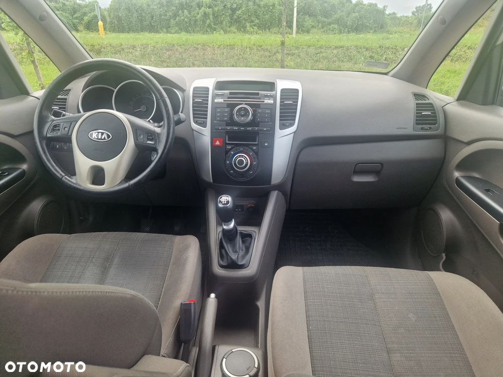 Kia Venga 1.6 M - 10