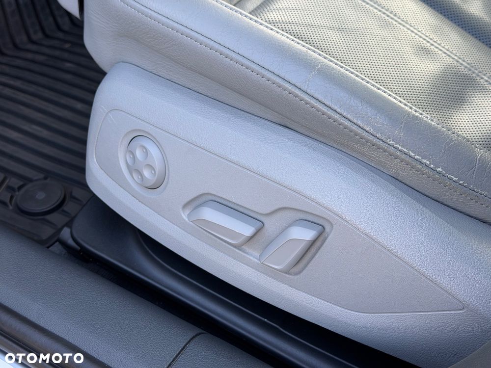 Audi A4 Limousine 40 TFSI S tronic S line - 14