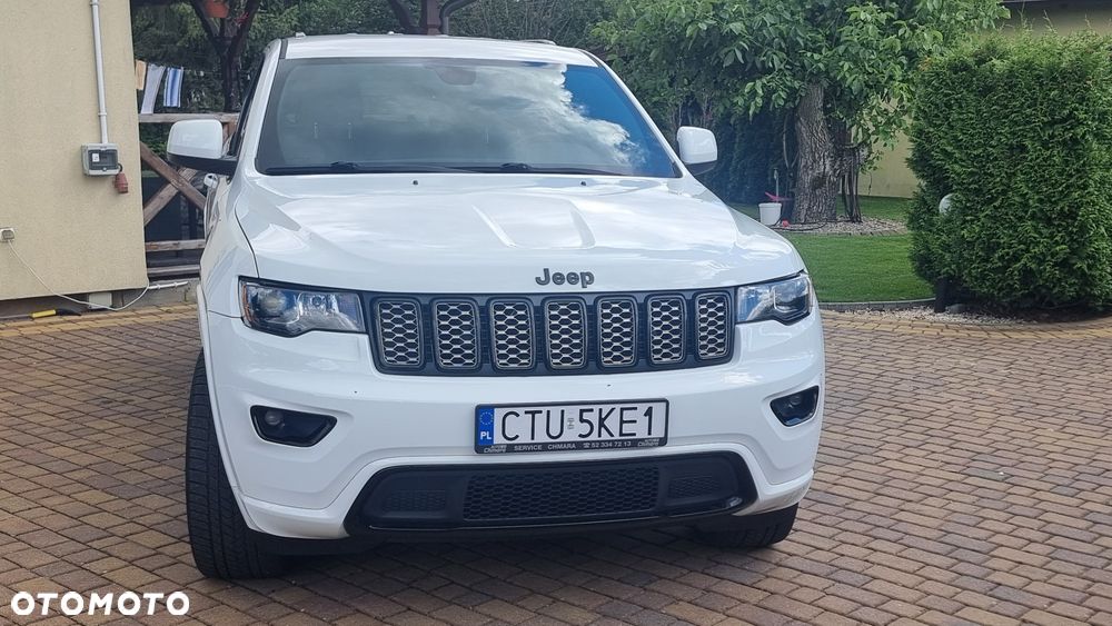 Jeep Grand Cherokee - 1