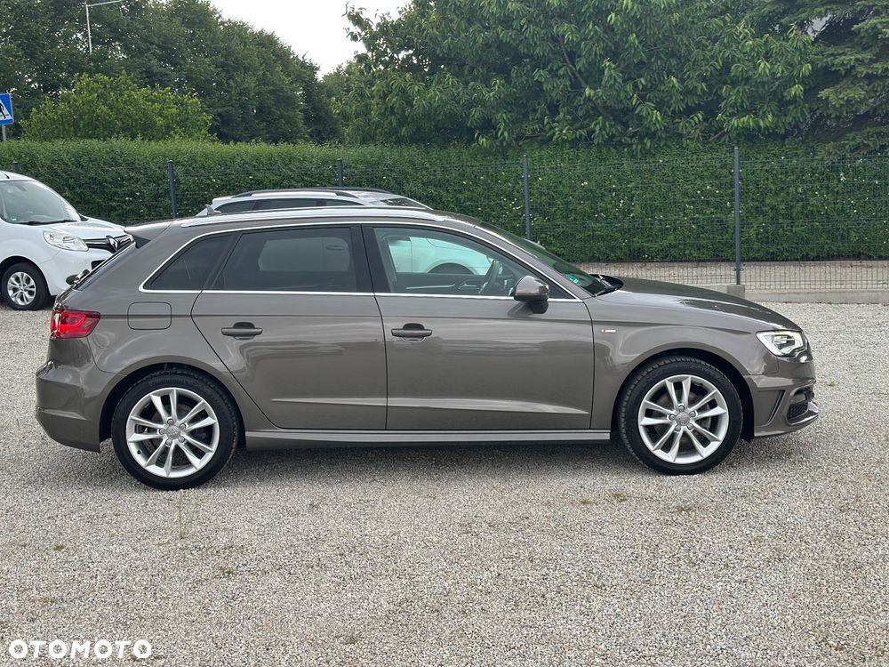 Audi A3 Sportback 2.0 TDI S line Sportpaket - 12