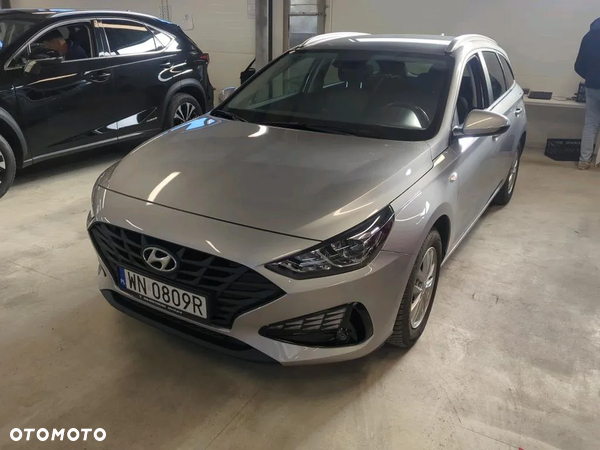 Hyundai i30 1.5 DPI Classic +