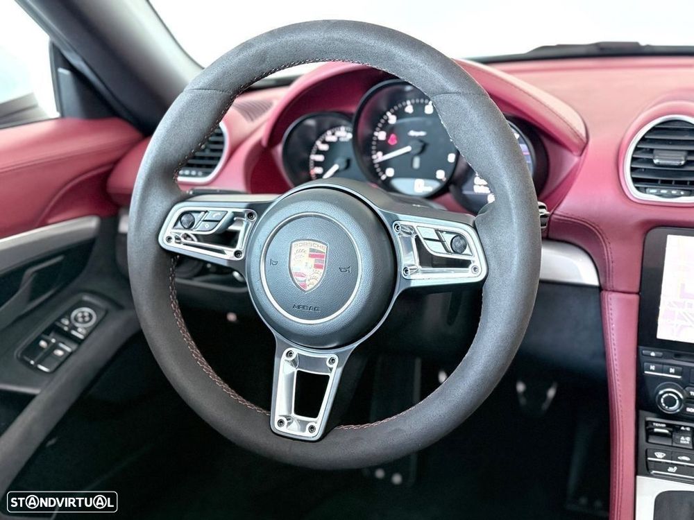 Porsche 718 Spyder Standard - 24