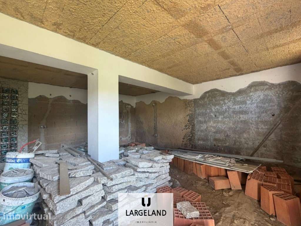 2 moradias - Arrifana, Santa Maria da Feira - Grande imagem: 3/17