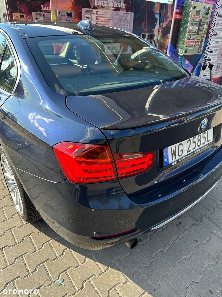 BMW Seria 3 316i Luxury Line - 9