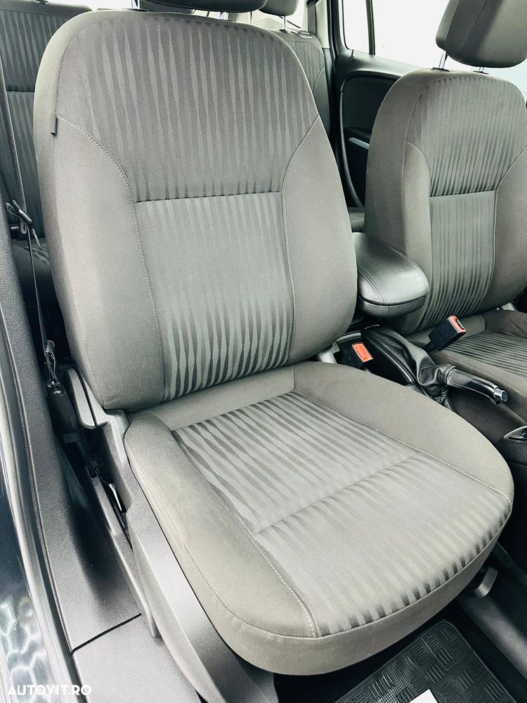 Opel Zafira Tourer 2.0 CDTI ECOFLEX Start/Stop Active - 20