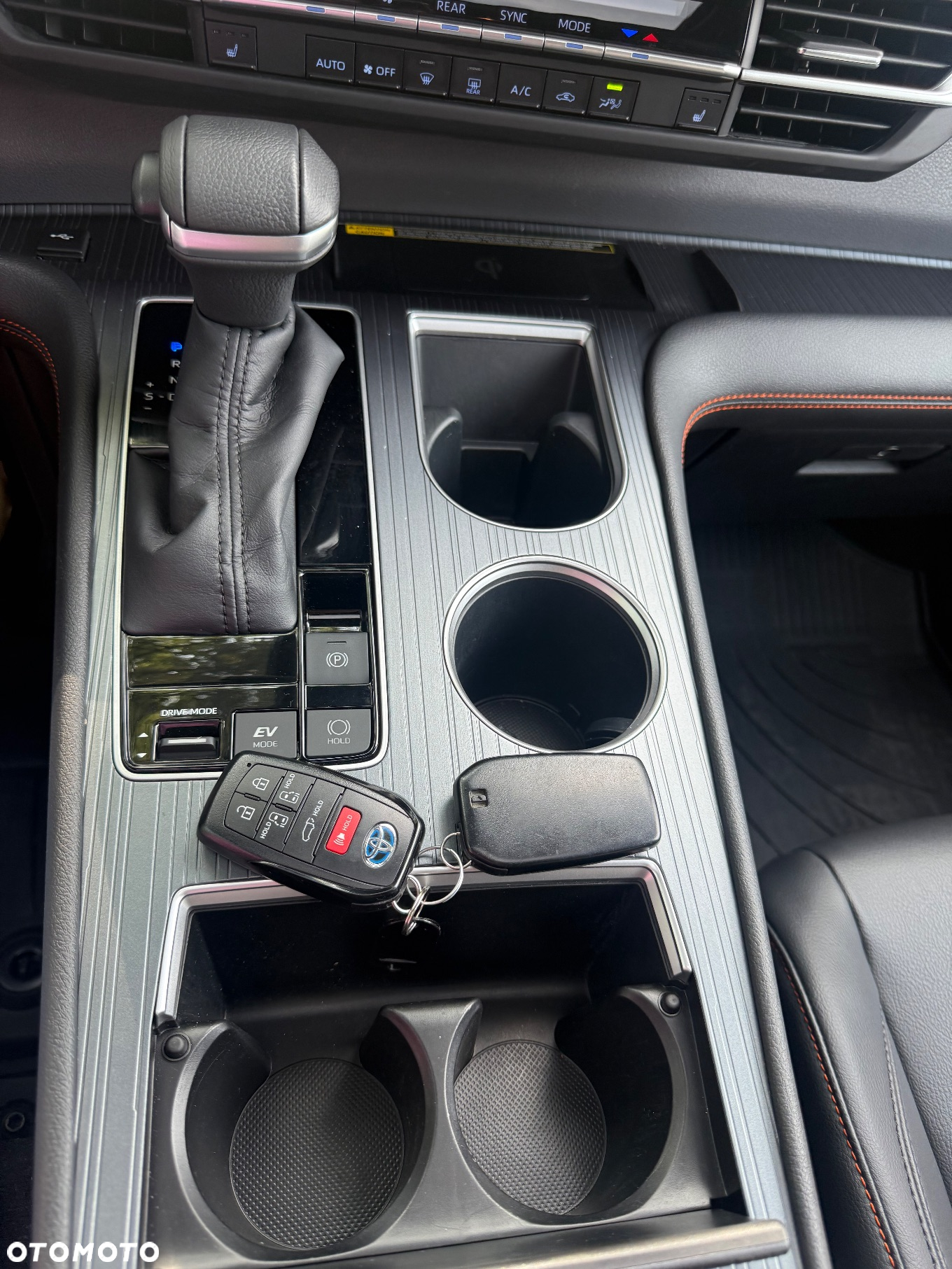 Toyota Sienna - 13