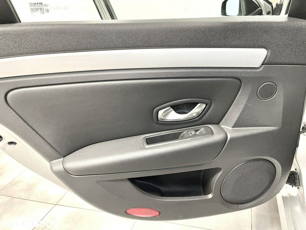 Renault Laguna 2.0 dCi FAP Dynamique - 25