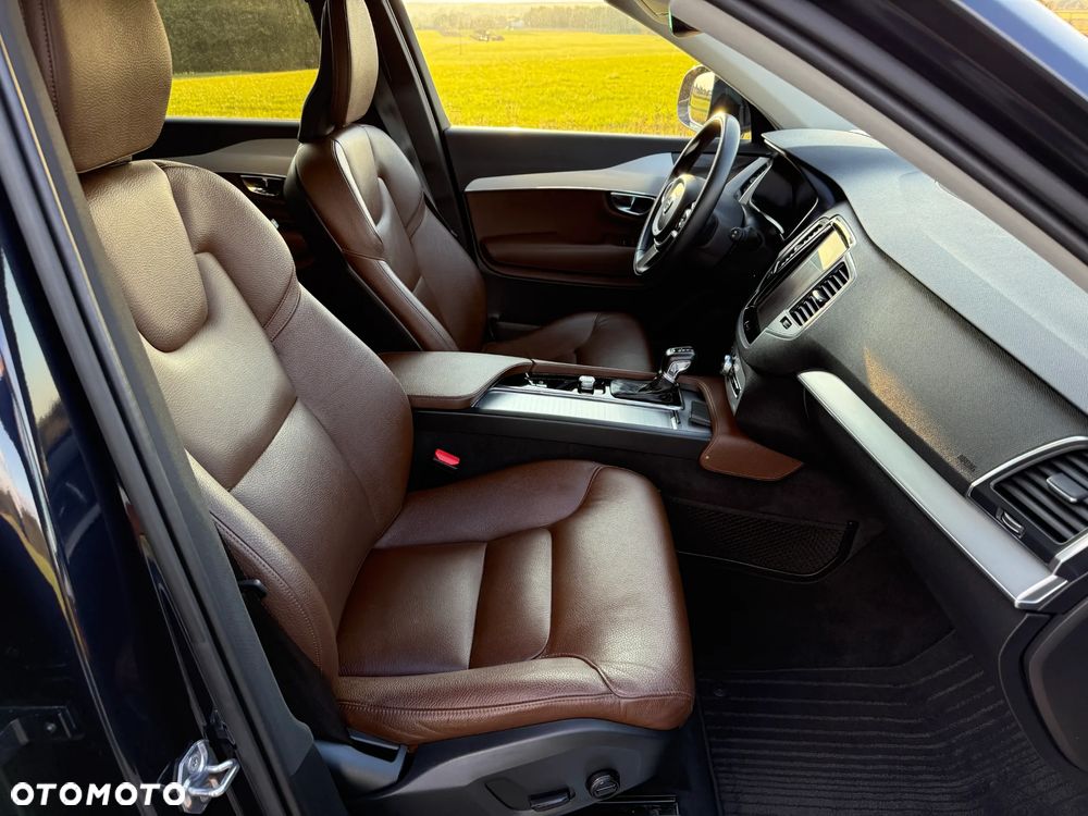 Volvo XC 90 D5 SCR AWD Momentum - 6