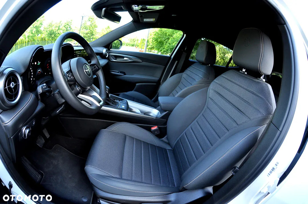 Alfa Romeo Tonale 1.5 T4 GSE mHEV TI DCT - 24