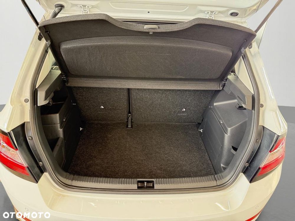 Skoda Fabia 1.0 TSI Ambition - 10