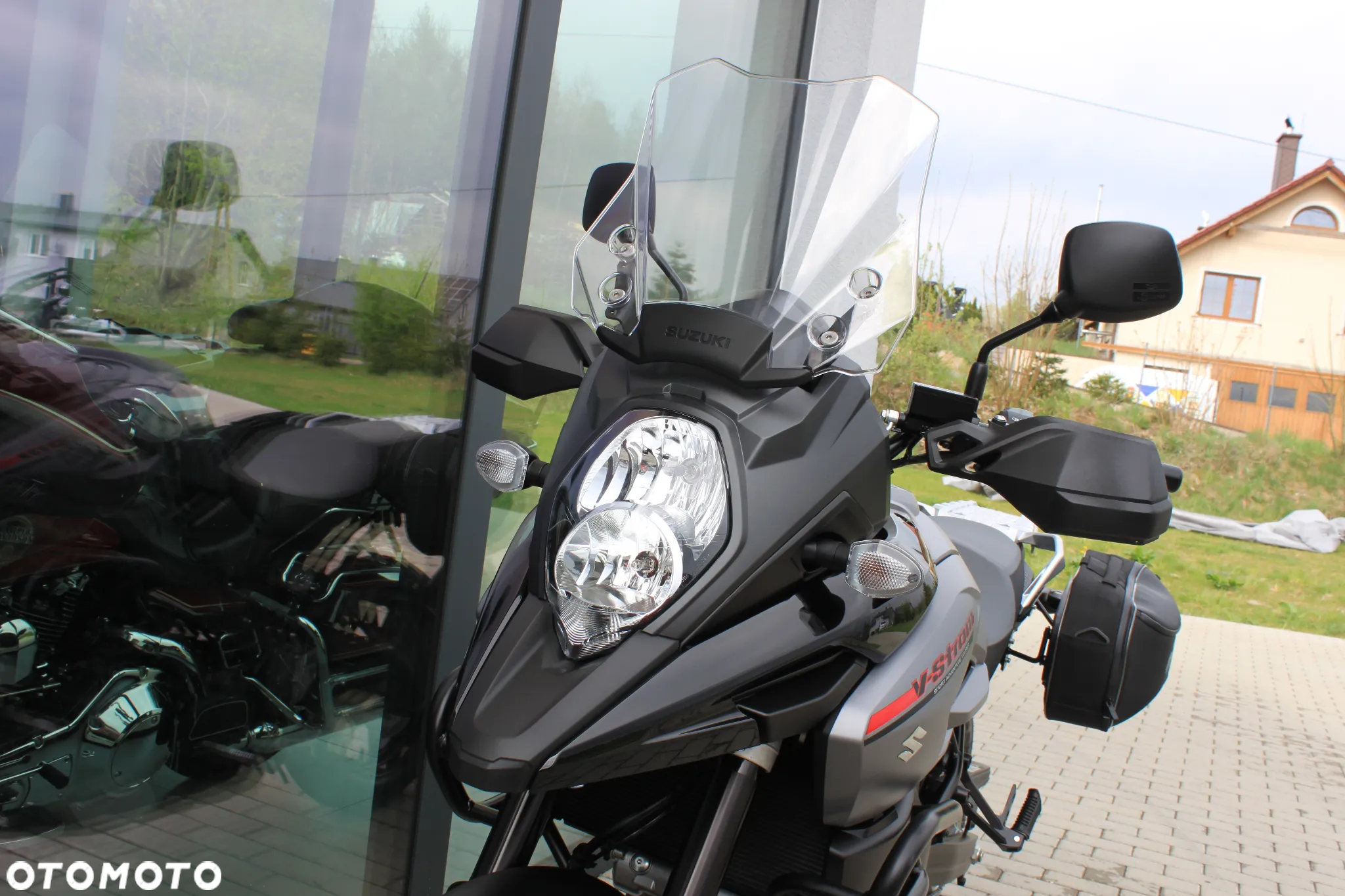 Suzuki DL - 6