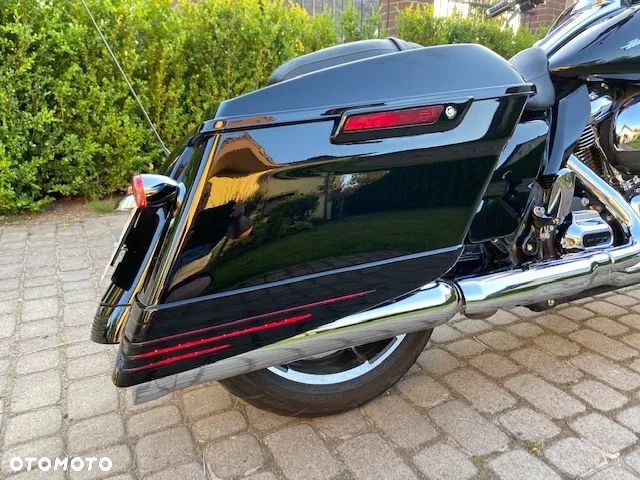 Harley-Davidson Touring Road Glide - 17