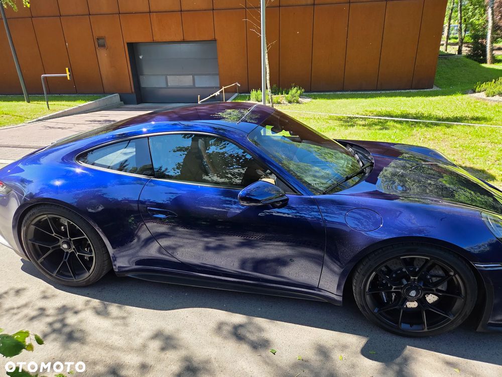 Porsche 911 GT3 - 4