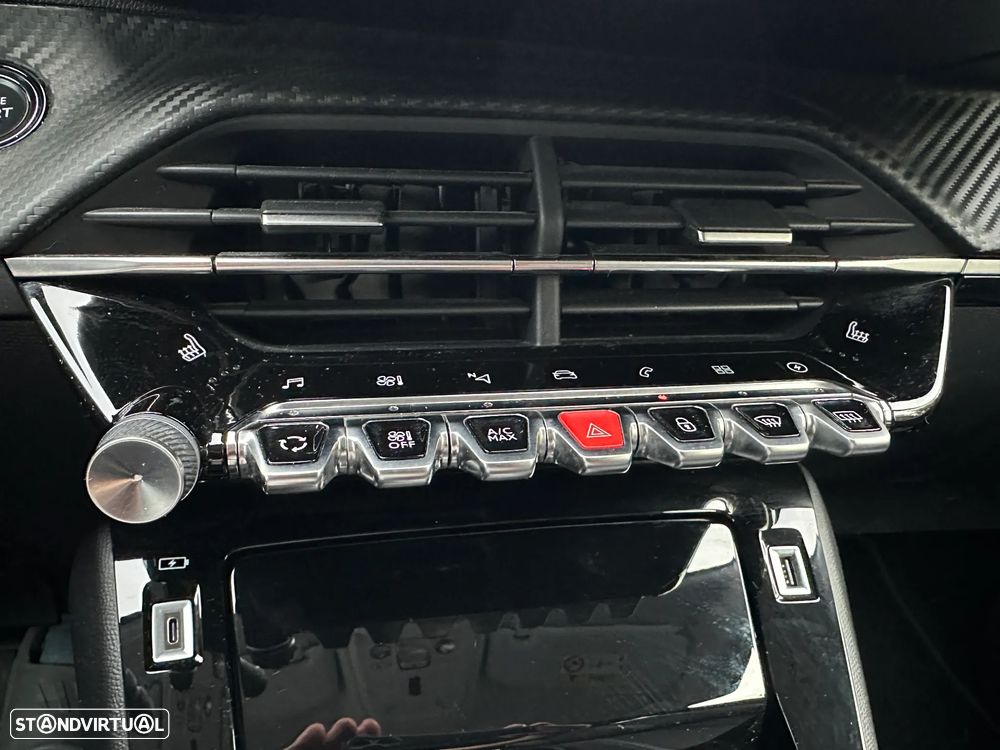 Peugeot e-2008 Allure+ - 10