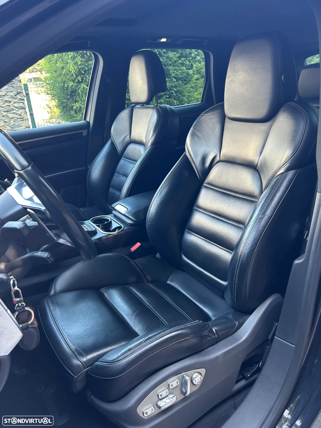 Porsche Cayenne - 10