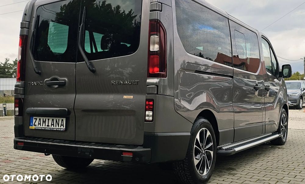 Renault Trafic ver-grand-spaceclass-2-0-dci - 12