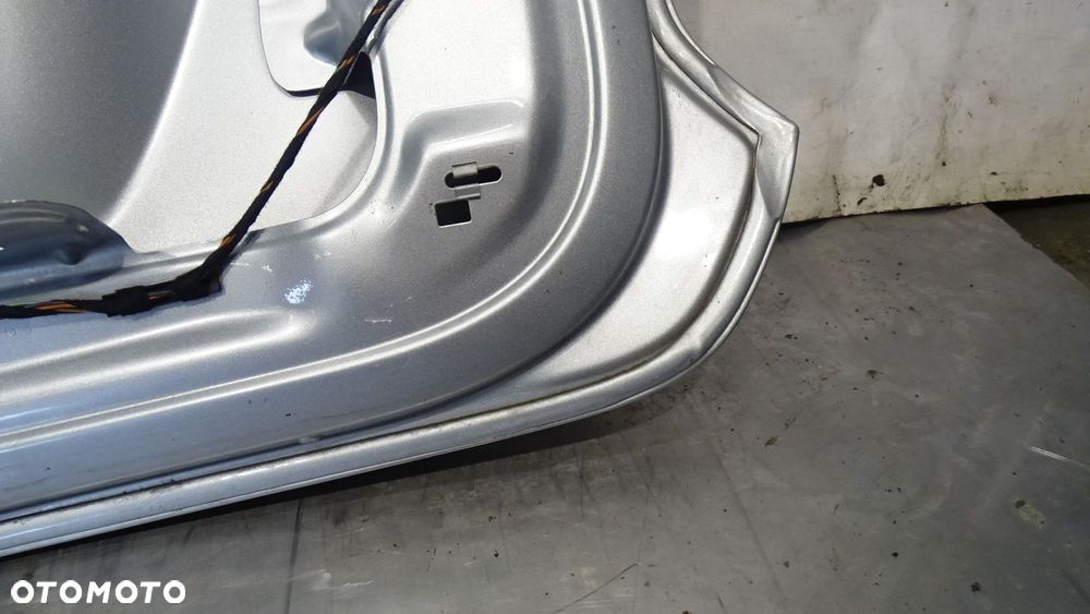 KLAPA TYŁ BAGAŻNIKA VOLKSWAGEN GOLF V 1.4TSI - 8