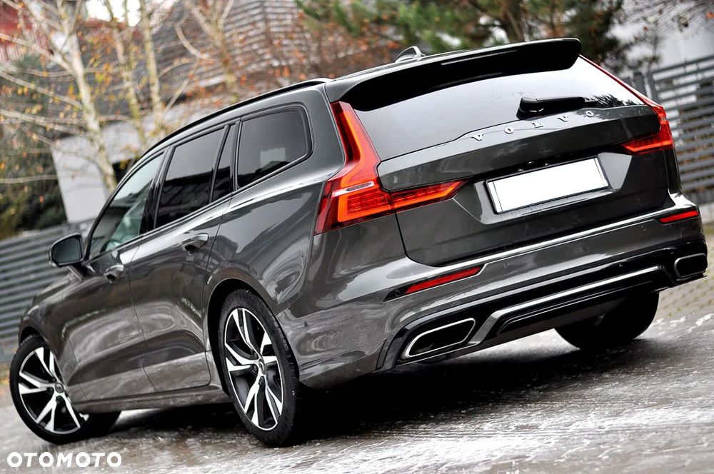 Volvo V60 T4 Geartronic R-Design - 12