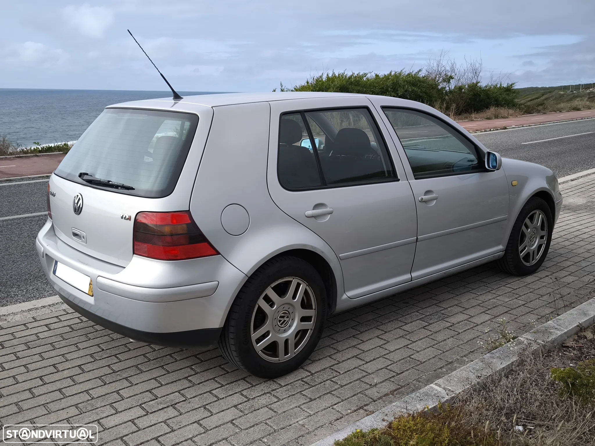 VW Golf 1.9 TDi Highline - 5