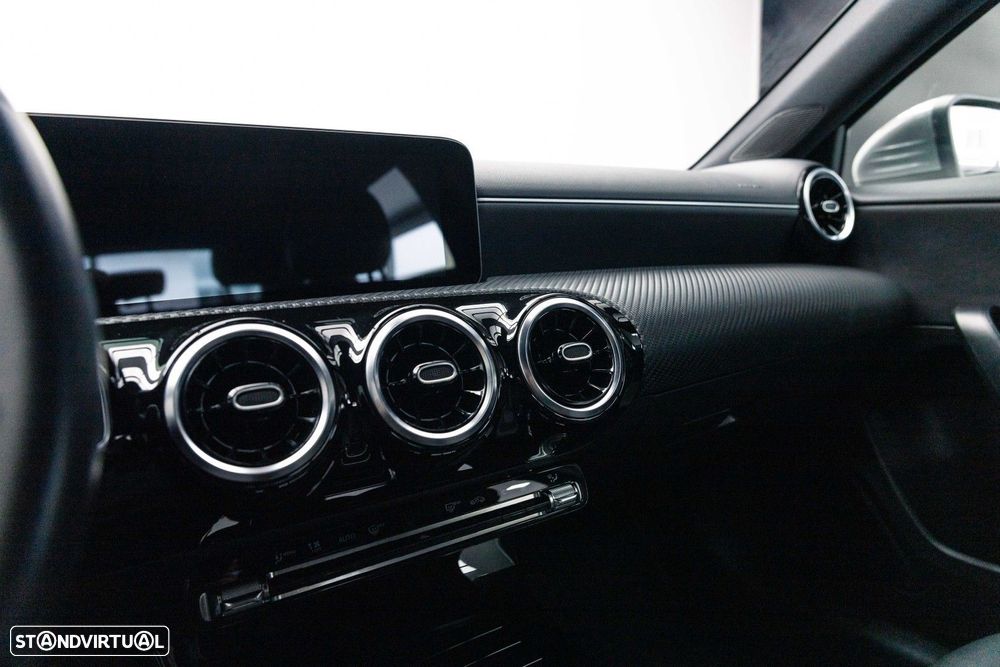 Mercedes-Benz A 250 e Style Plus - 24
