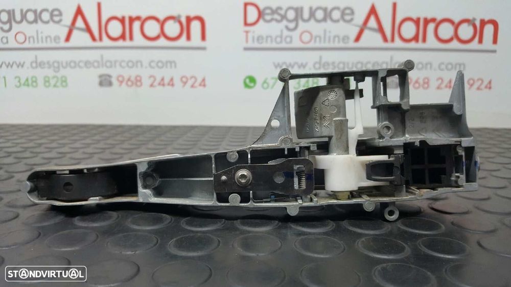 PUXADOR EXTERIOR TRASEIRO DIREITO PEUGEOT 308 PREMIUM - 4