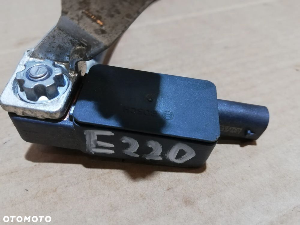 0009058912 MERCEDES W213 KLEMA PRZEWÓD AKUMULATORA - 2