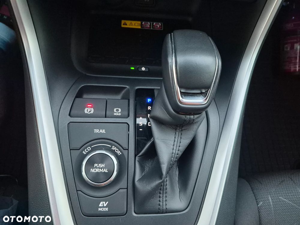 Toyota RAV4 - 16